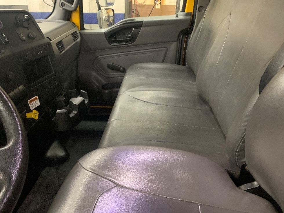 Medium Duty Box Truck-Light and Medium Duty Trucks-International-2021-MV607-Fitchburg-MA-225,303\n\t\tmiles-$ 34,500 - Image 19