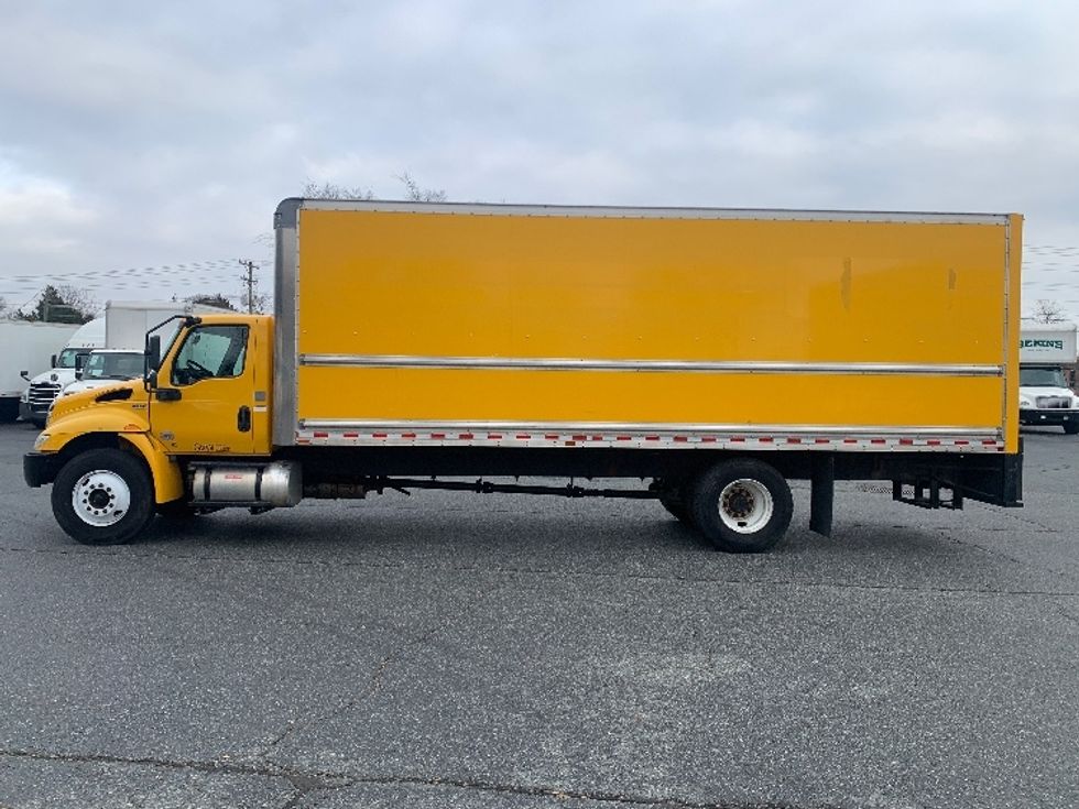 Medium Duty Box Truck-Light and Medium Duty Trucks-International-2021-MV607-Fitchburg-MA-225,303\n\t\tmiles-$ 34,500 - Image 4