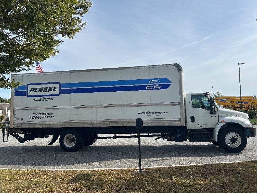 Medium Duty Box Truck-Light and Medium Duty Trucks-International-2021-MV607-Fitchburg-MA-238,278\n\t\tmiles-$ 38,500 - Image 15