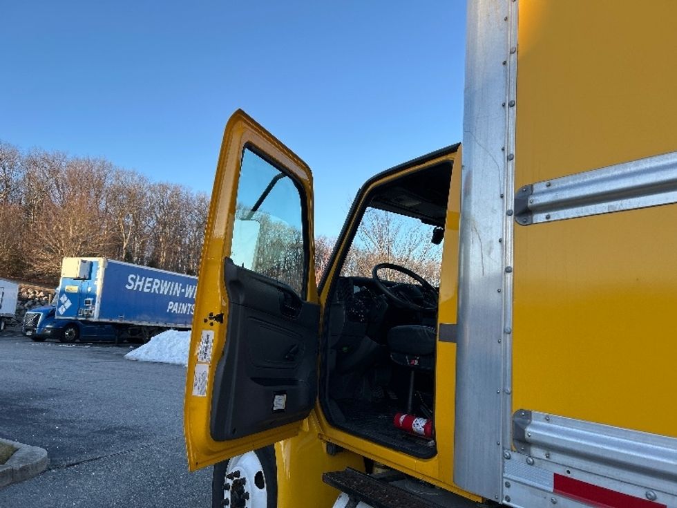 Medium Duty Box Truck-Light and Medium Duty Trucks-International-2021-MV607-Fitchburg-MA-238,531\n\t\tmiles-$ 32,750 - Image 16