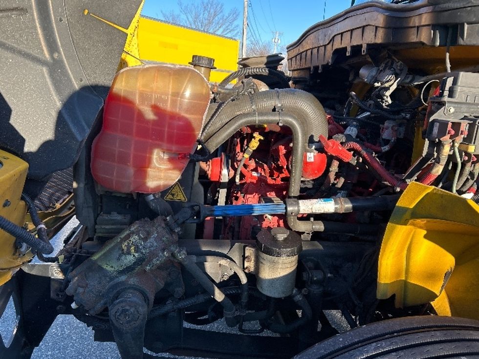 Medium Duty Box Truck-Light and Medium Duty Trucks-International-2021-MV607-Fitchburg-MA-238,531\n\t\tmiles-$ 32,750 - Image 24