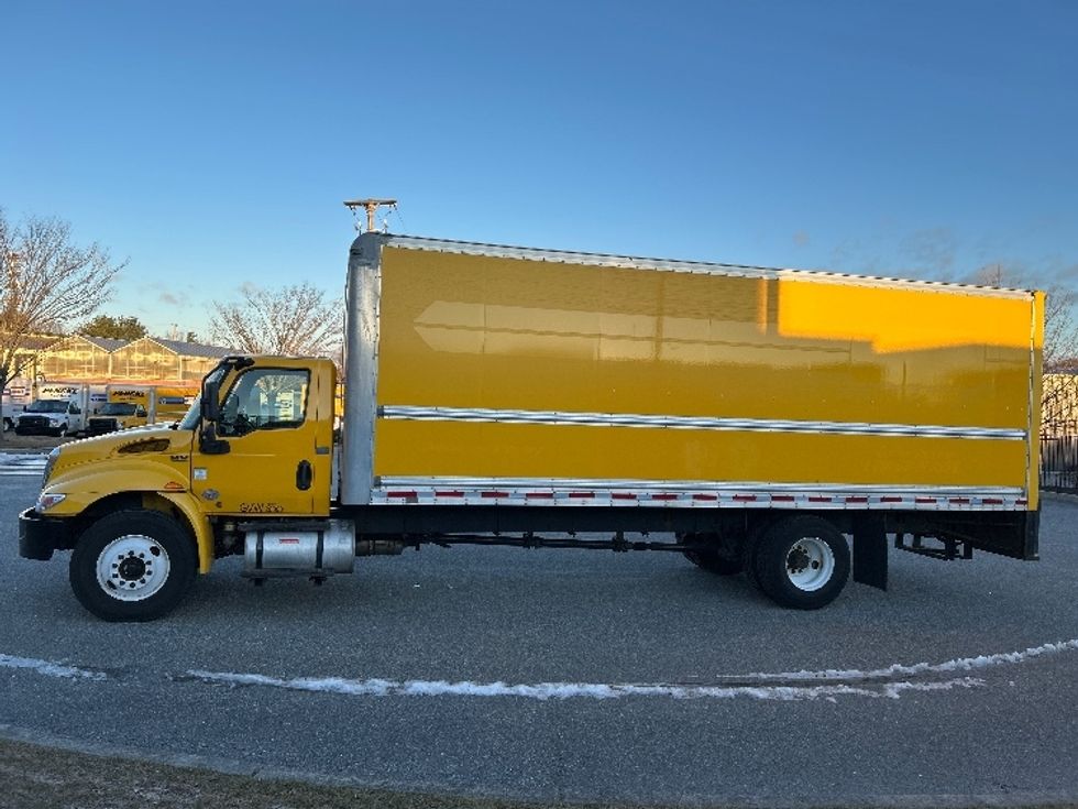 Medium Duty Box Truck-Light and Medium Duty Trucks-International-2021-MV607-Fitchburg-MA-238,531\n\t\tmiles-$ 32,750 - Image 4