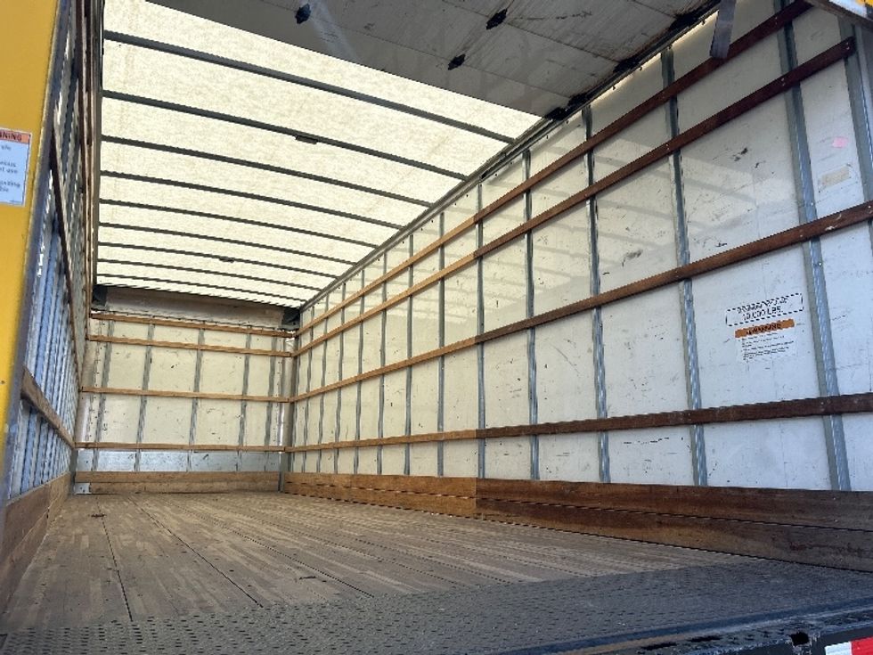 Medium Duty Box Truck-Light and Medium Duty Trucks-International-2021-MV607-Fontana-CA-216,328\n\t\tmiles-$ 43,000 - Image 11