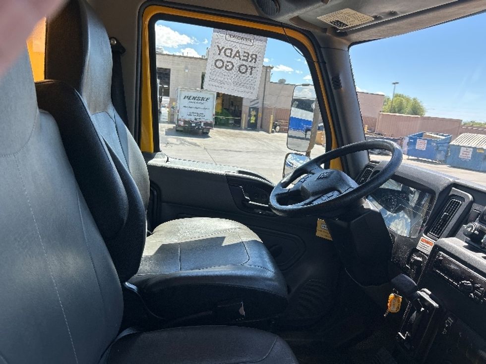Medium Duty Box Truck-Light and Medium Duty Trucks-International-2021-MV607-Fontana-CA-216,328\n\t\tmiles-$ 43,000 - Image 20