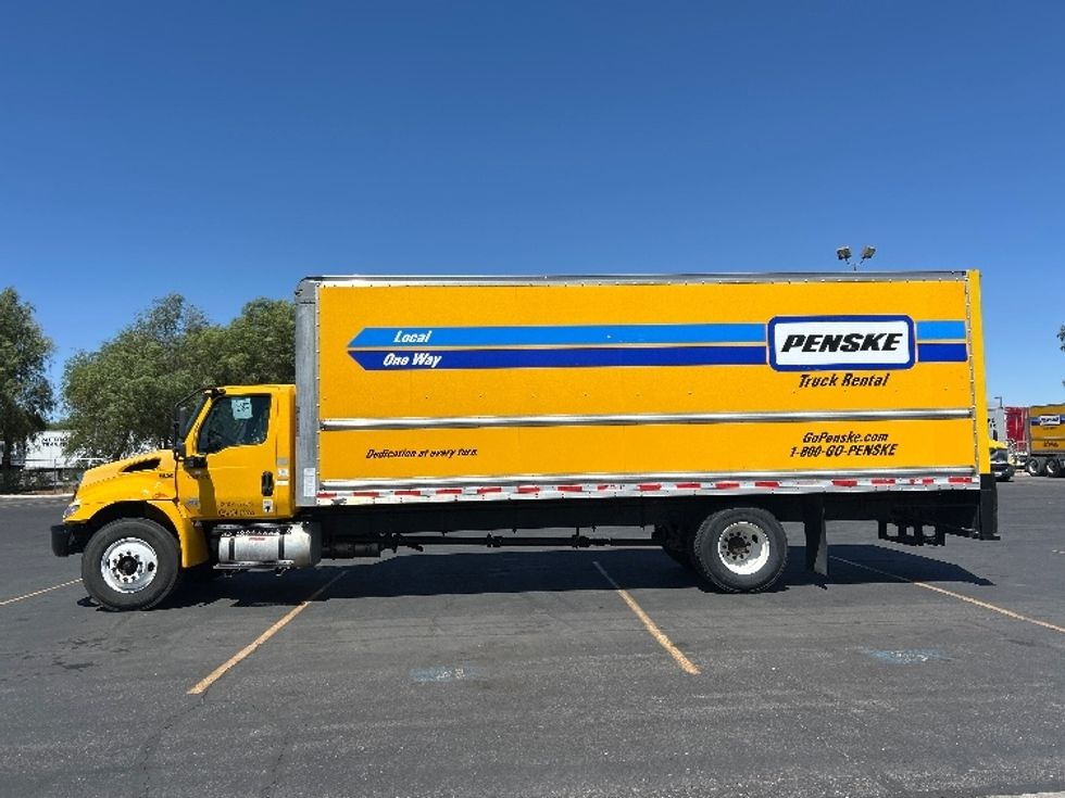 Medium Duty Box Truck-Light and Medium Duty Trucks-International-2021-MV607-Fontana-CA-216,328\n\t\tmiles-$ 43,000 - Image 4