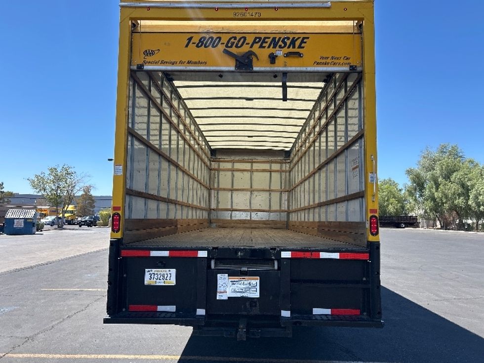 Medium Duty Box Truck-Light and Medium Duty Trucks-International-2021-MV607-Fontana-CA-216,328\n\t\tmiles-$ 43,000 - Image 8