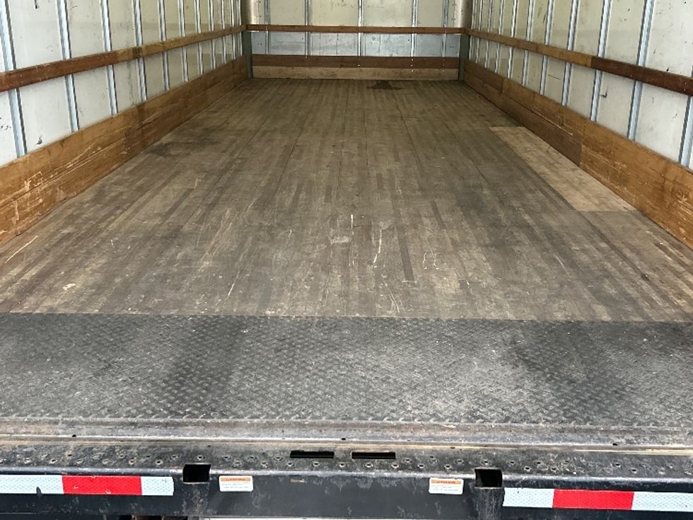 Medium Duty Box Truck-Light and Medium Duty Trucks-International-2021-MV607-Fontana-CA-216,752\n\t\tmiles-$ 40,500 - Image 10