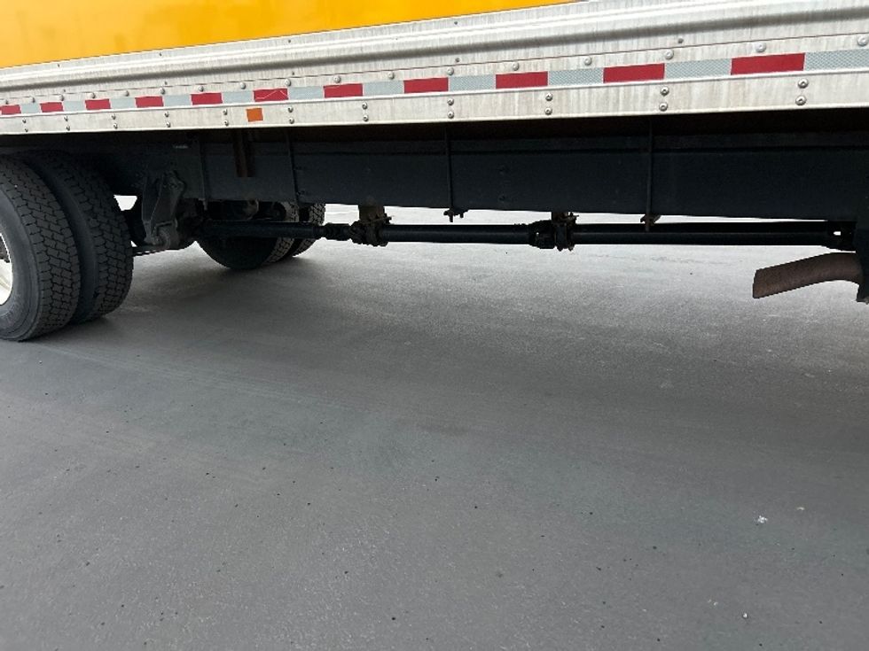 Medium Duty Box Truck-Light and Medium Duty Trucks-International-2021-MV607-Fontana-CA-216,752\n\t\tmiles-$ 40,500 - Image 14