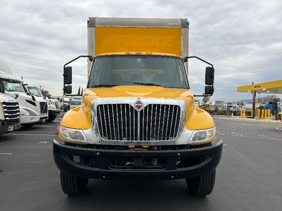 Medium Duty Box Truck-Light and Medium Duty Trucks-International-2021-MV607-Fontana-CA-216,752\n\t\tmiles-$ 40,500 - Image 2