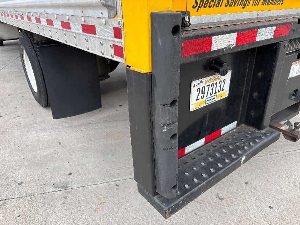 Medium Duty Box Truck-Light and Medium Duty Trucks-International-2021-MV607-Fontana-CA-226,791\n\t\tmiles-$ 35,500 - Image 24