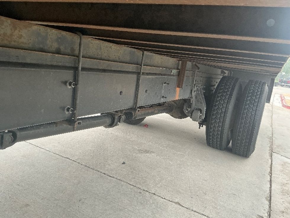 Medium Duty Box Truck-Light and Medium Duty Trucks-International-2021-MV607-Fontana-CA-226,791\n\t\tmiles-$ 35,500 - Image 4