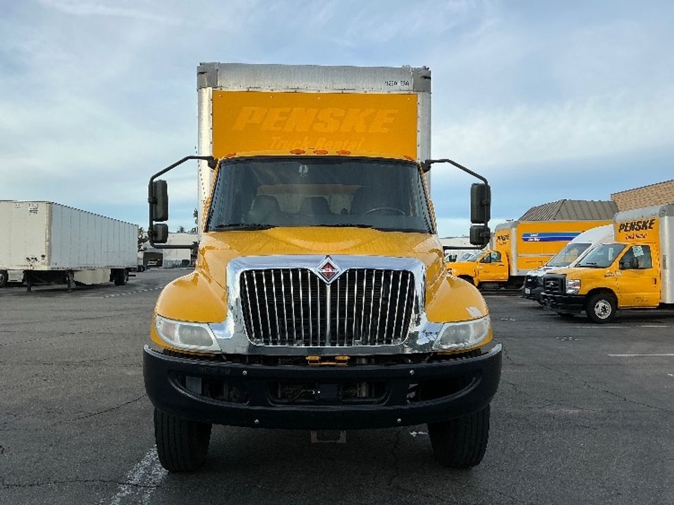 Medium Duty Box Truck-Light and Medium Duty Trucks-International-2021-MV607-Fontana-CA-231,431\n\t\tmiles-$ 38,250 - Image 2
