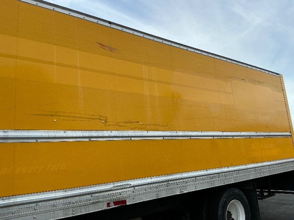 Medium Duty Box Truck-Light and Medium Duty Trucks-International-2021-MV607-Fontana-CA-231,431\n\t\tmiles-$ 38,250 - Image 25