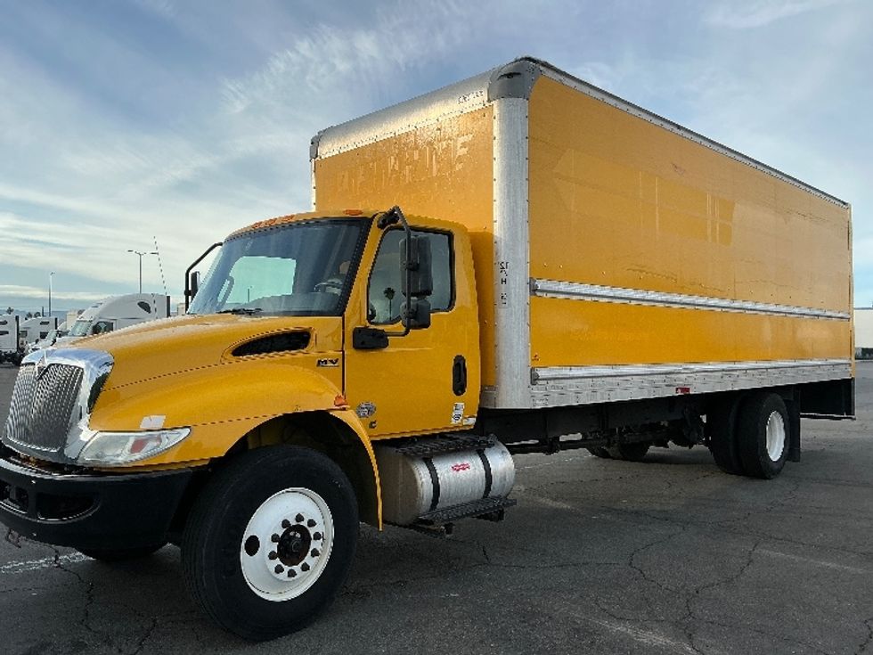 Medium Duty Box Truck-Light and Medium Duty Trucks-International-2021-MV607-Fontana-CA-231,431\n\t\tmiles-$ 38,250 - Image 3