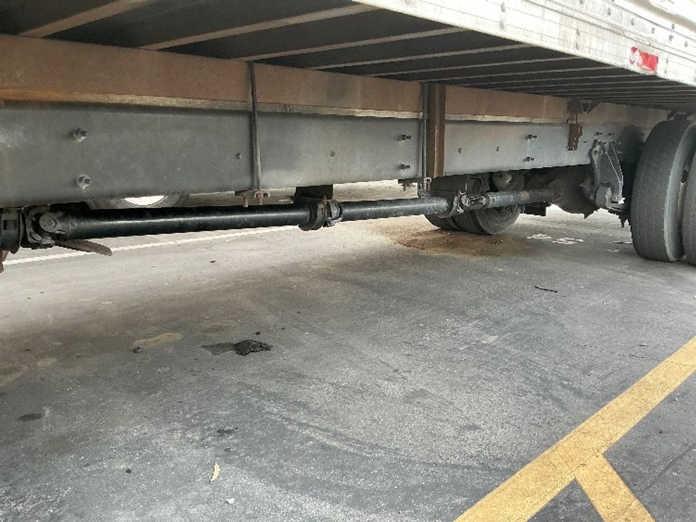 Medium Duty Box Truck-Light and Medium Duty Trucks-International-2021-MV607-Fontana-CA-231,431\n\t\tmiles-$ 38,250 - Image 5