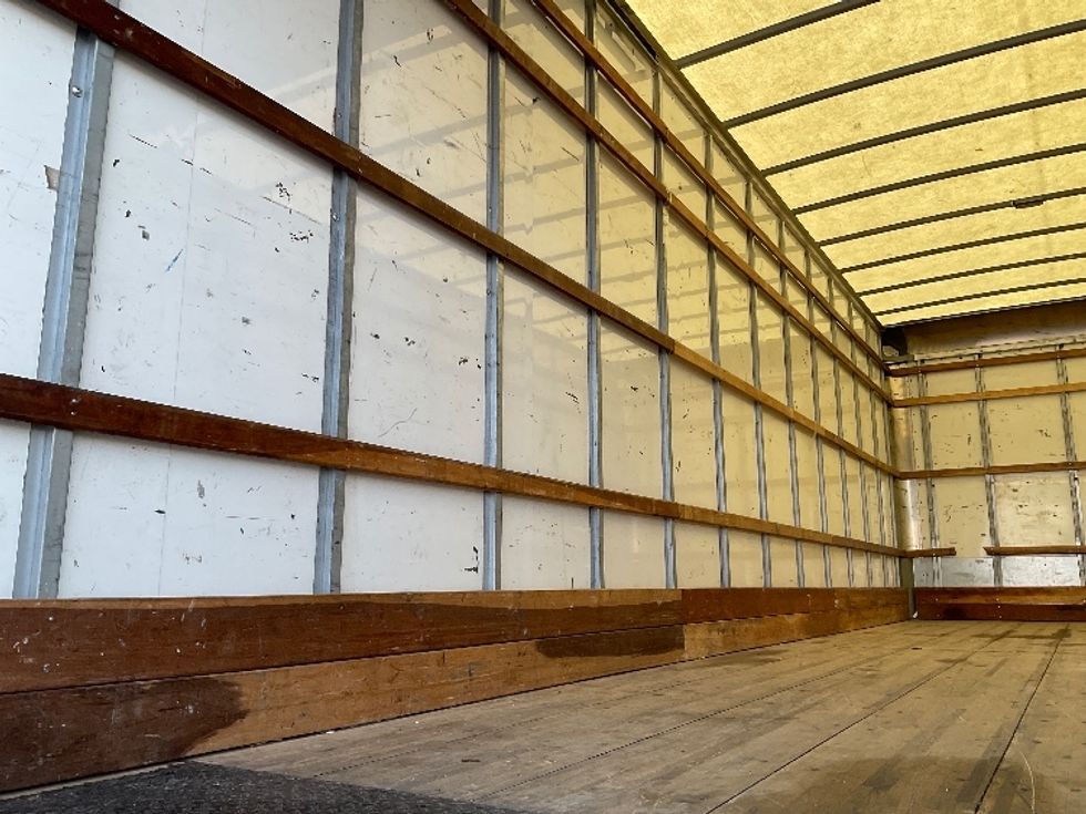 Medium Duty Box Truck-Light and Medium Duty Trucks-International-2021-MV607-Fontana-CA-256,895\n\t\tmiles-$ 31,500 - Image 11