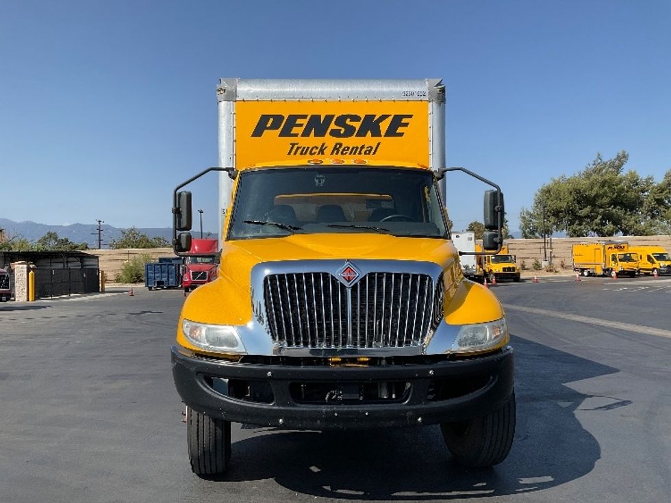 Medium Duty Box Truck-Light and Medium Duty Trucks-International-2021-MV607-Fontana-CA-256,895\n\t\tmiles-$ 31,500 - Image 2