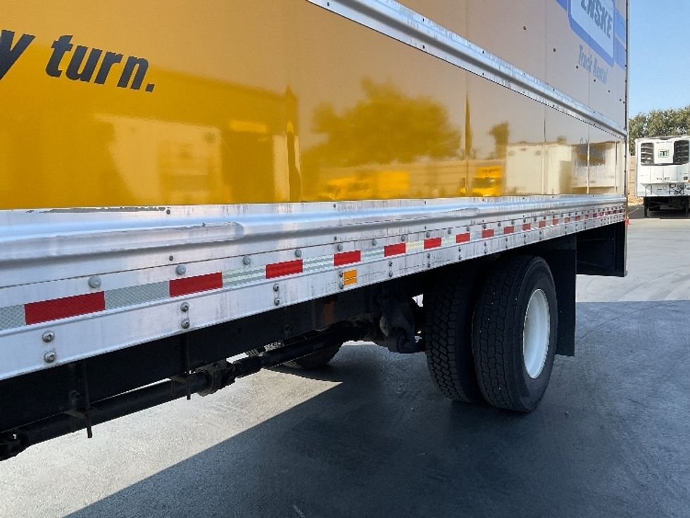 Medium Duty Box Truck-Light and Medium Duty Trucks-International-2021-MV607-Fontana-CA-256,895\n\t\tmiles-$ 31,500 - Image 25