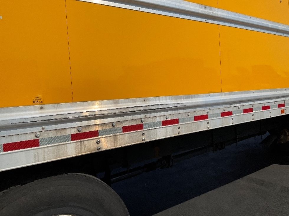 Medium Duty Box Truck-Light and Medium Duty Trucks-International-2021-MV607-Fontana-CA-256,895\n\t\tmiles-$ 31,500 - Image 29