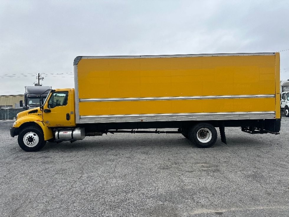 Medium Duty Box Truck-Light and Medium Duty Trucks-International-2021-MV607-Forest Park-GA-232,523\n\t\tmiles-$ 40,000 - Image 4