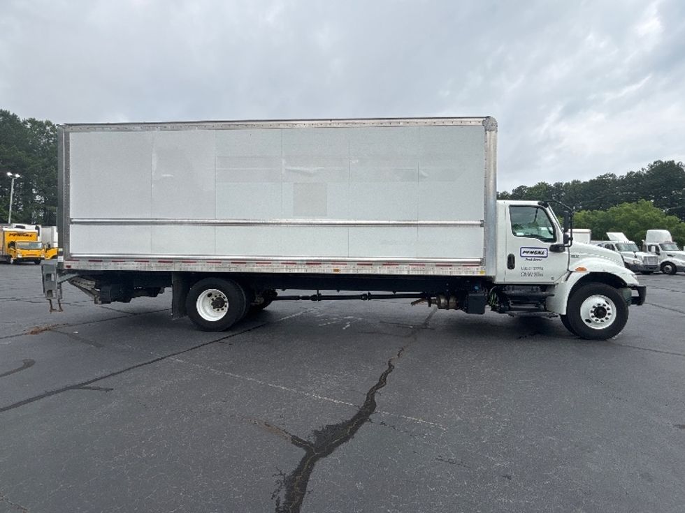 Medium Duty Box Truck-Light and Medium Duty Trucks-International-2021-MV607-Forest Park-GA-72,877\n\t\tmiles-$ 77,250 - Image 15