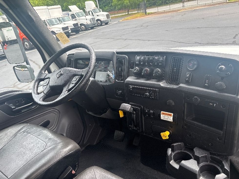 Medium Duty Box Truck-Light and Medium Duty Trucks-International-2021-MV607-Forest Park-GA-72,877\n\t\tmiles-$ 77,250 - Image 22