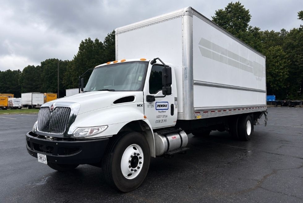 Medium Duty Box Truck-Light and Medium Duty Trucks-International-2021-MV607-Forest Park-GA-72,877\n\t\tmiles-$ 77,250 - Image 3