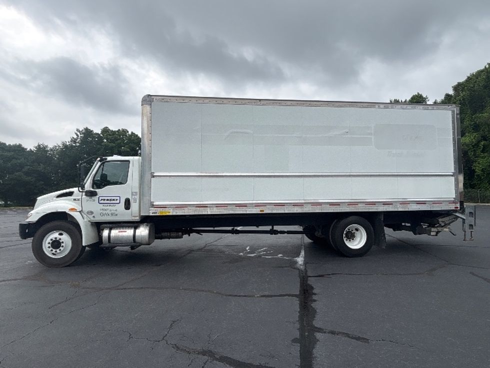 Medium Duty Box Truck-Light and Medium Duty Trucks-International-2021-MV607-Forest Park-GA-72,877\n\t\tmiles-$ 77,250 - Image 4