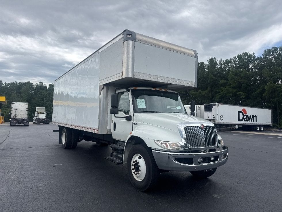 Medium Duty Box Truck-Light and Medium Duty Trucks-International-2021-MV607-Forest Park-GA-86,345\n\t\tmiles-$ 76,500 - Image 1