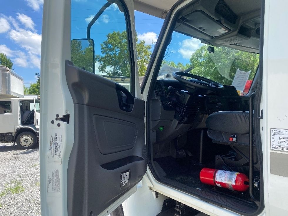 Medium Duty Box Truck-Light and Medium Duty Trucks-International-2021-MV607-Forest Park-GA-86,345\n\t\tmiles-$ 76,500 - Image 16