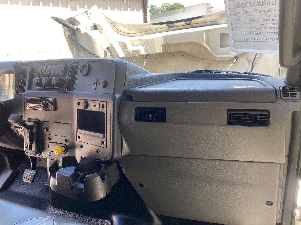 Medium Duty Box Truck-Light and Medium Duty Trucks-International-2021-MV607-Forest Park-GA-86,345\n\t\tmiles-$ 76,500 - Image 21