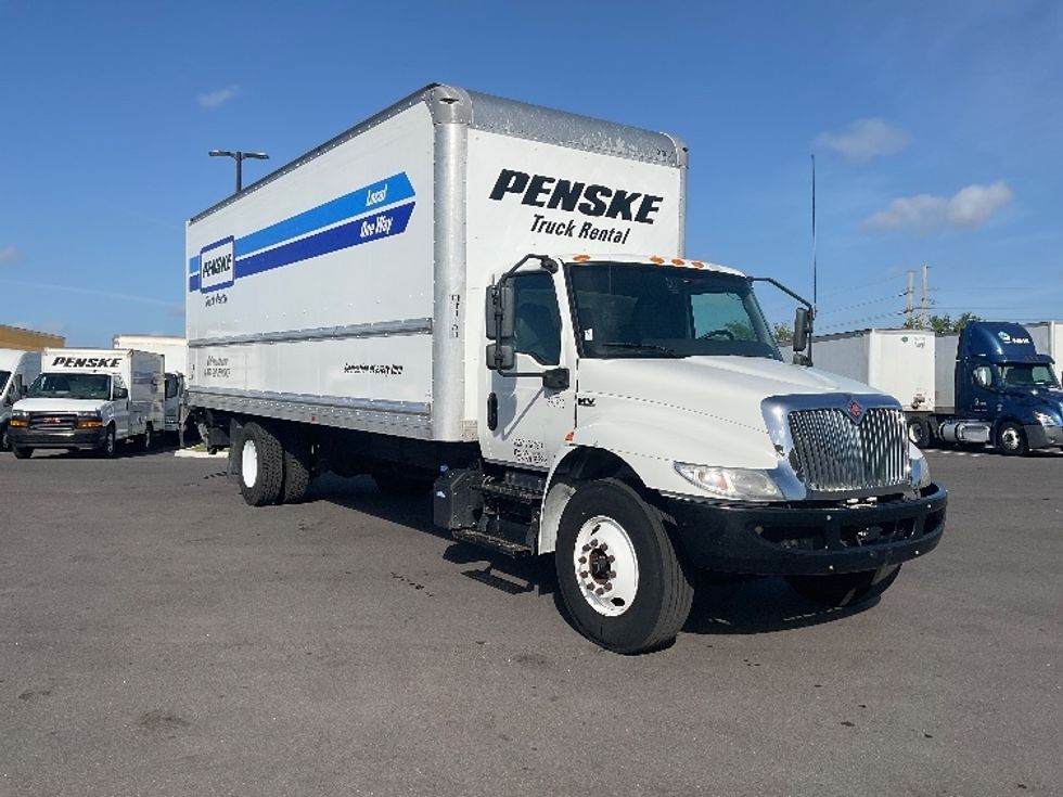 Medium Duty Box Truck-Light and Medium Duty Trucks-International-2021-MV607-Fort Myers-FL-117,731\n\t\tmiles-$ 66,750 - Image 1