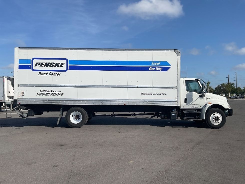 Medium Duty Box Truck-Light and Medium Duty Trucks-International-2021-MV607-Fort Myers-FL-117,731\n\t\tmiles-$ 66,750 - Image 15