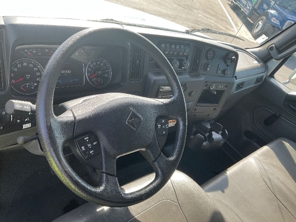 Medium Duty Box Truck-Light and Medium Duty Trucks-International-2021-MV607-Fort Myers-FL-117,731\n\t\tmiles-$ 66,750 - Image 17