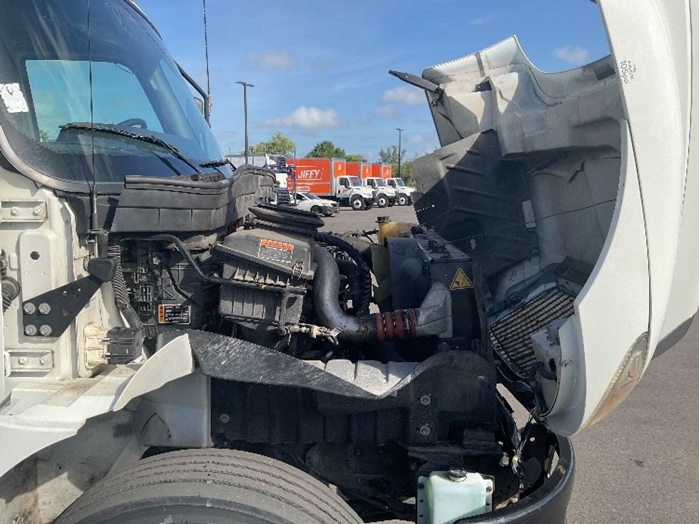 Medium Duty Box Truck-Light and Medium Duty Trucks-International-2021-MV607-Fort Myers-FL-117,731\n\t\tmiles-$ 66,750 - Image 23