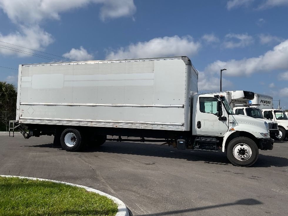 Medium Duty Box Truck-Light and Medium Duty Trucks-International-2021-MV607-Fort Myers-FL-132,541\n\t\tmiles-$ 64,250 - Image 15