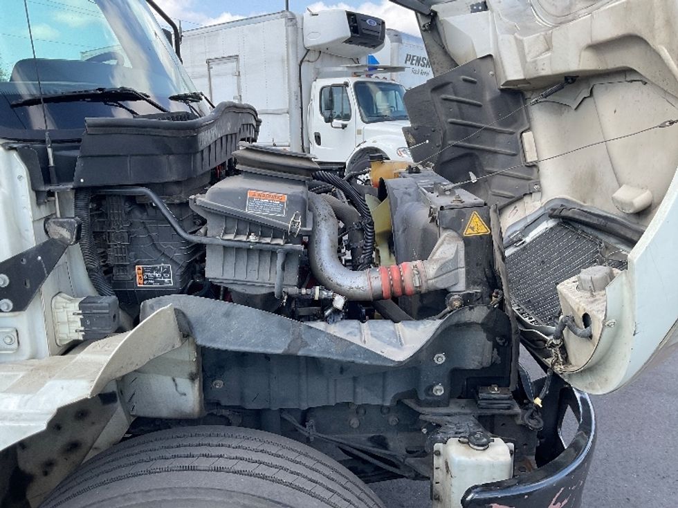 Medium Duty Box Truck-Light and Medium Duty Trucks-International-2021-MV607-Fort Myers-FL-132,541\n\t\tmiles-$ 64,250 - Image 22