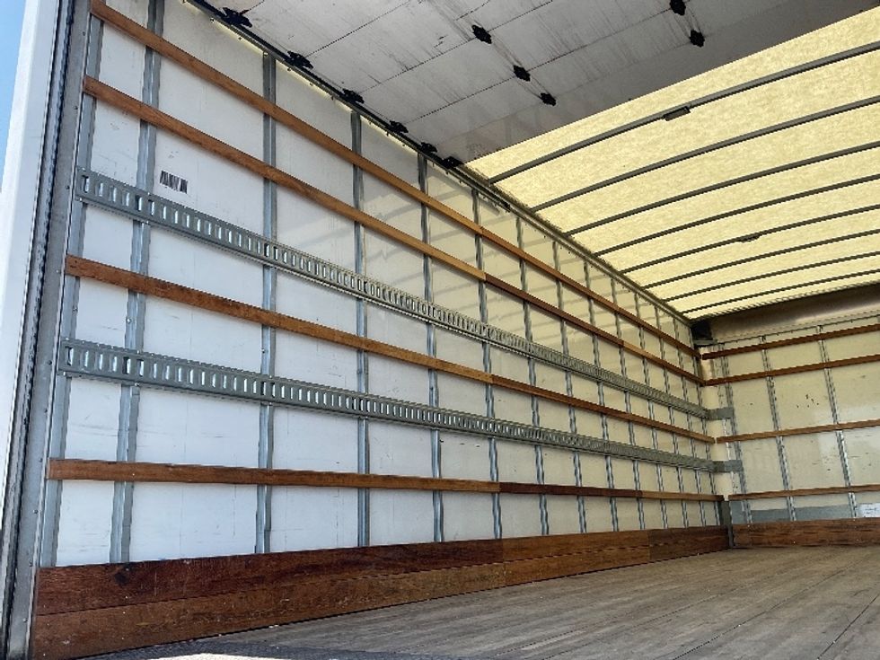 Medium Duty Box Truck-Light and Medium Duty Trucks-International-2021-MV607-Fort Myers-FL-135,660\n\t\tmiles-$ 63,750 - Image 11