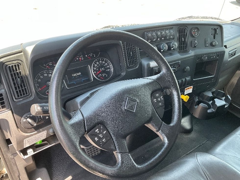 Medium Duty Box Truck-Light and Medium Duty Trucks-International-2021-MV607-Fort Myers-FL-135,660\n\t\tmiles-$ 63,750 - Image 17