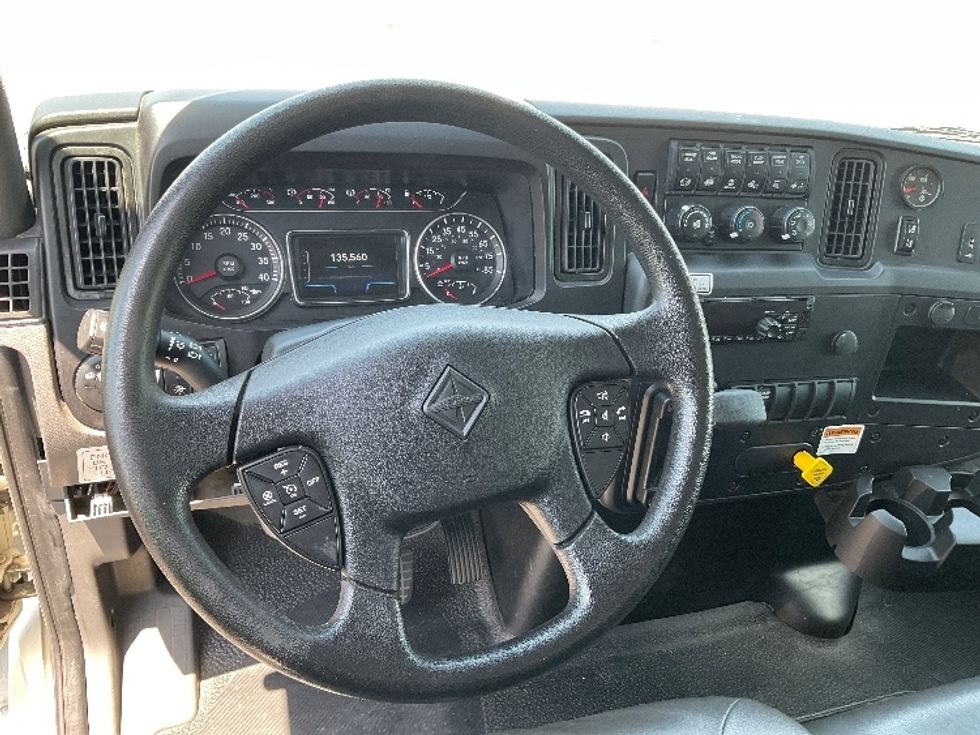 Medium Duty Box Truck-Light and Medium Duty Trucks-International-2021-MV607-Fort Myers-FL-135,660\n\t\tmiles-$ 63,750 - Image 18