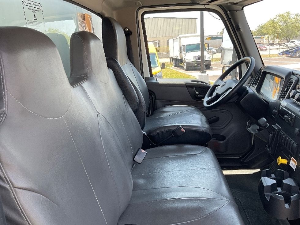 Medium Duty Box Truck-Light and Medium Duty Trucks-International-2021-MV607-Fort Myers-FL-135,660\n\t\tmiles-$ 63,750 - Image 22
