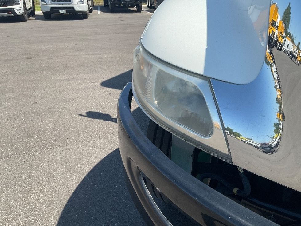 Medium Duty Box Truck-Light and Medium Duty Trucks-International-2021-MV607-Fort Myers-FL-135,660\n\t\tmiles-$ 63,750 - Image 27