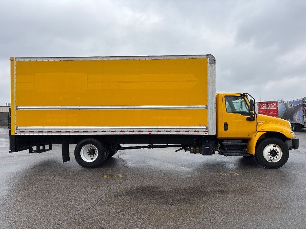 Medium Duty Box Truck-Light and Medium Duty Trucks-International-2021-MV607-Fort Wayne-IN-185,947\n\t\tmiles-$ 38,250 - Image 14