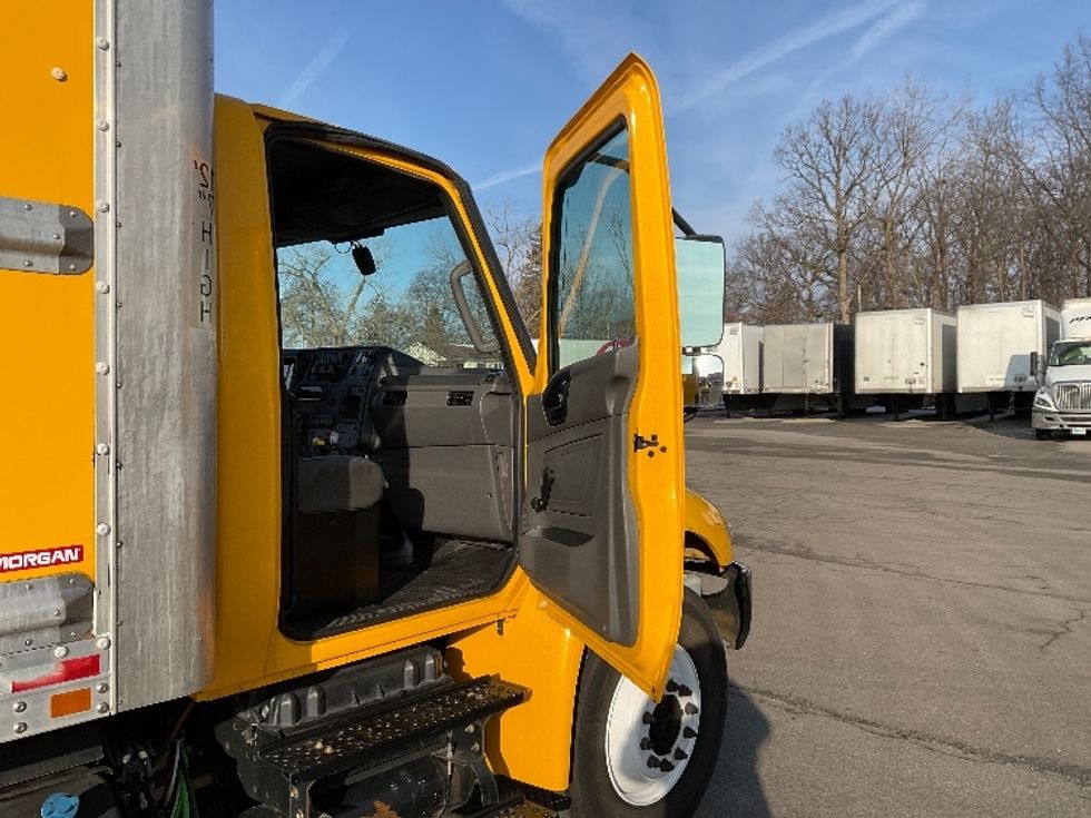 Medium Duty Box Truck-Light and Medium Duty Trucks-International-2021-MV607-Fort Wayne-IN-195,083\n\t\tmiles-$ 43,000 - Image 20