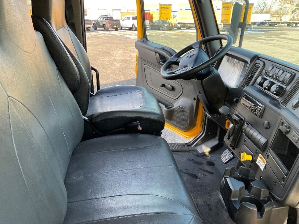 Medium Duty Box Truck-Light and Medium Duty Trucks-International-2021-MV607-Fort Wayne-IN-195,083\n\t\tmiles-$ 43,000 - Image 22