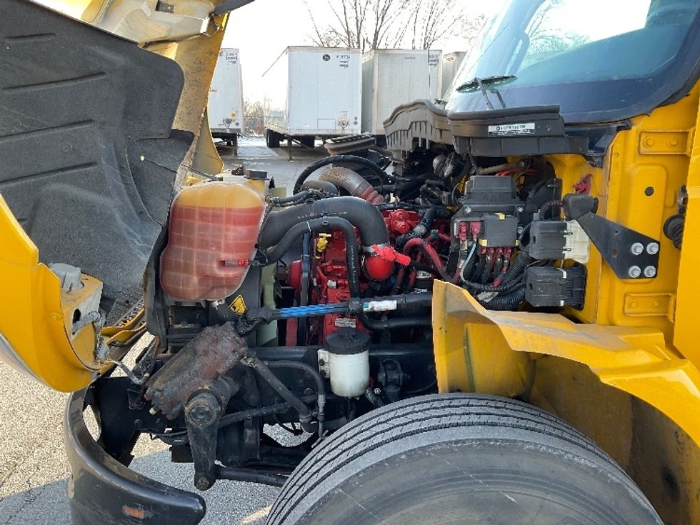 Medium Duty Box Truck-Light and Medium Duty Trucks-International-2021-MV607-Fort Wayne-IN-195,083\n\t\tmiles-$ 43,000 - Image 24