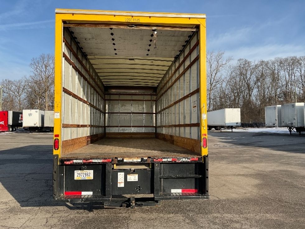 Medium Duty Box Truck-Light and Medium Duty Trucks-International-2021-MV607-Fort Wayne-IN-195,083\n\t\tmiles-$ 43,000 - Image 8