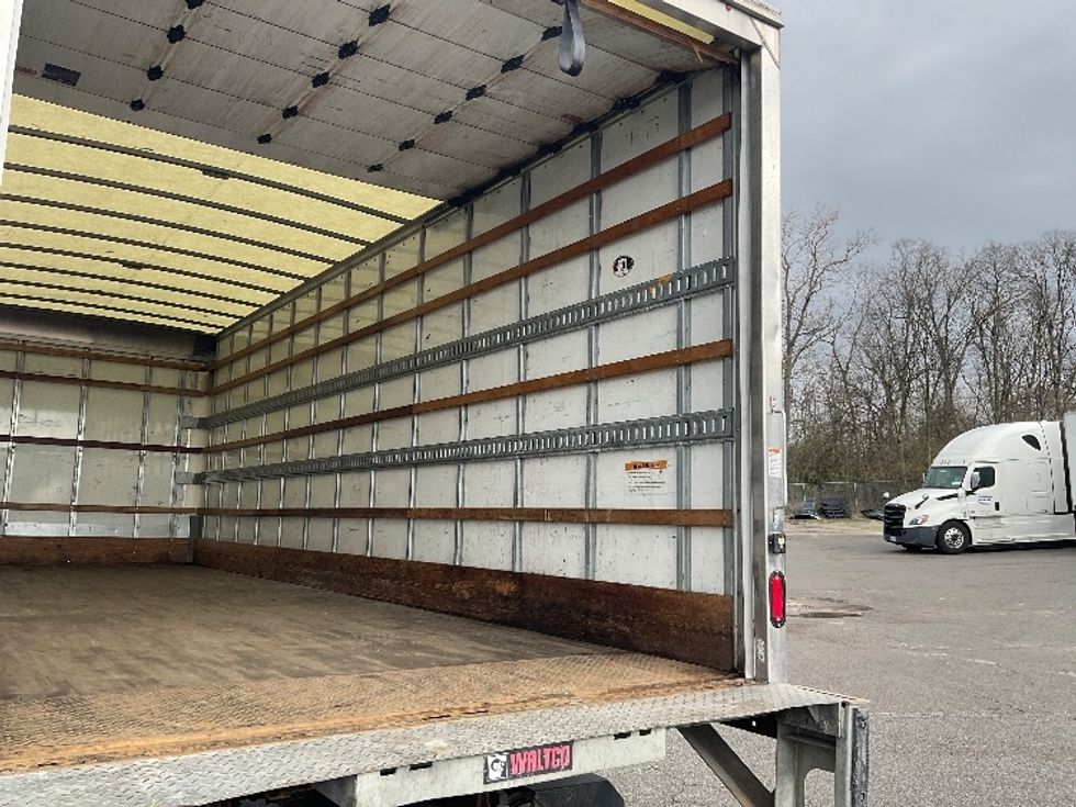 Medium Duty Box Truck-Light and Medium Duty Trucks-International-2021-MV607-Fort Wayne-IN-206,698\n\t\tmiles-$ 51,000 - Image 12