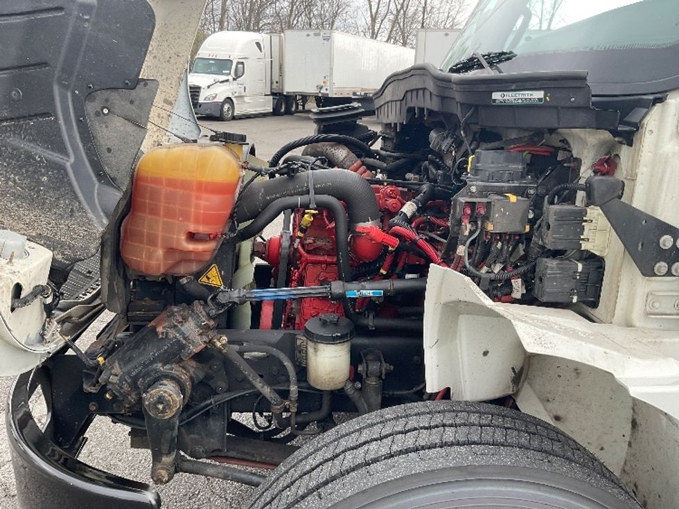 Medium Duty Box Truck-Light and Medium Duty Trucks-International-2021-MV607-Fort Wayne-IN-206,698\n\t\tmiles-$ 51,000 - Image 24