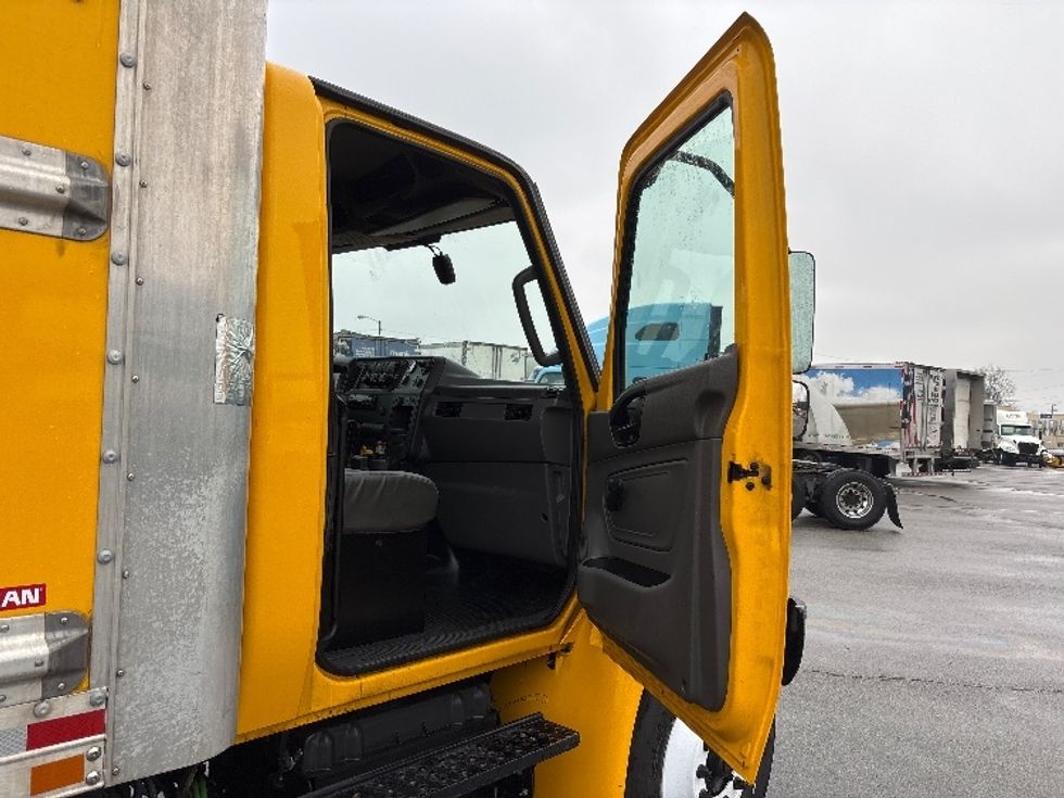 Medium Duty Box Truck-Light and Medium Duty Trucks-International-2021-MV607-Fort Wayne-IN-248,683\n\t\tmiles-$ 33,250 - Image 19